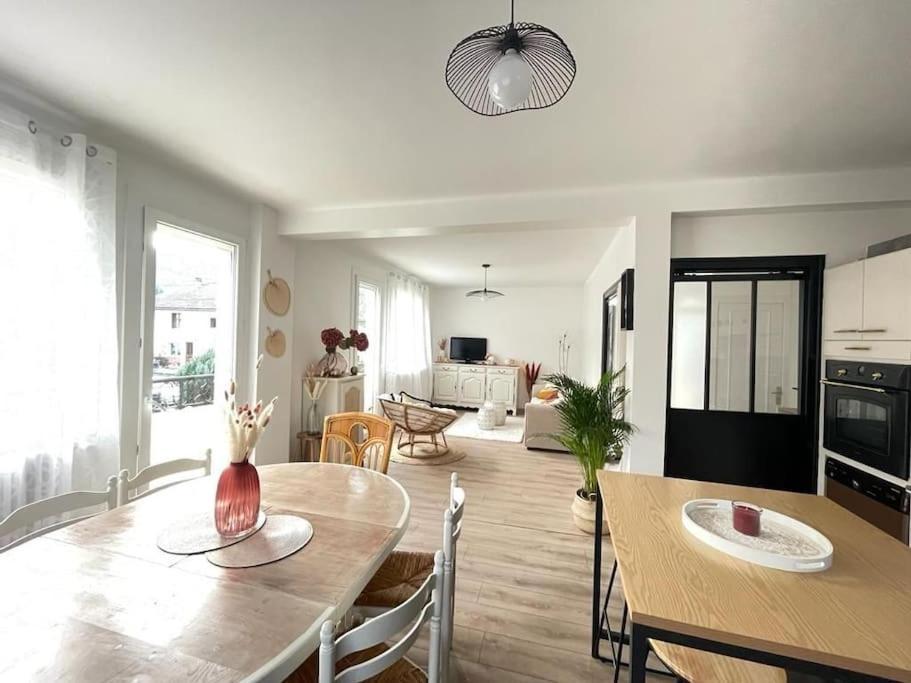 Superbe Appartement Avec Salle De Jeux Vaux-lès-Saint-Claude Esterno foto