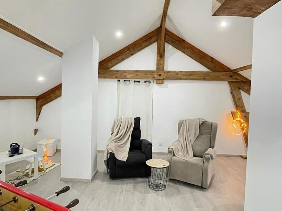 Superbe Appartement Avec Salle De Jeux Vaux-lès-Saint-Claude Esterno foto