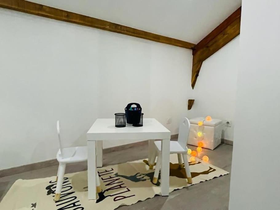 Superbe Appartement Avec Salle De Jeux Vaux-lès-Saint-Claude Esterno foto